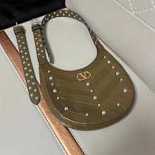 Premium Women's Crossbody Bag - Luxury Designer Fashion Accessory - NM2794