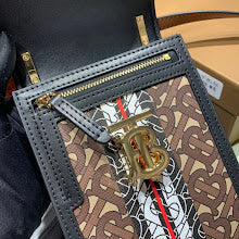 Chic Women's Crossbody Handbag - Luxury Premium Designer Style - NM5549