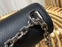 Premium Leather Crossbody Bag - Elegant Women's Designer Handbag - NM4345