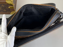 Designer Iconic Tote Handbag - Premium Luxury Women's Fashion - NM4695