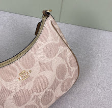 New Luxury Designer Tote Bag for Women - Premium Iconic Monogram Handbag - NM6339