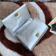 Luxury Iconic Crossbody Bag - Women's Elegant Designer Fashion - NM6817