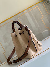 Premium Signature Crossbody - Chic Women's Luxury Designer Bag - NM4198