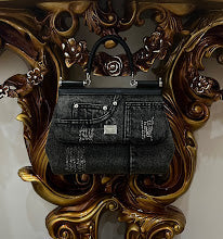 Luxury Iconic Crossbody Bag - Women's Elegant Designer Fashion - NM6932