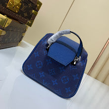 Premium Women's Crossbody Bag - Luxury Designer Fashion Accessory - NM4399