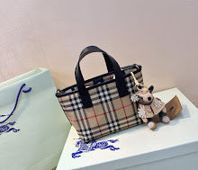 New Premium Heritage Tote Bag - Elegant Women's Luxury Designer Style - NM5832
