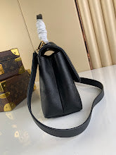 Luxury Monogram Shoulder Bag - Women's Elegant Designer Fashion - NM4815
