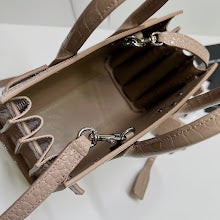 Luxury Signature Top Handle Bag - Elegant Women's Designer Handbag - NM3257
