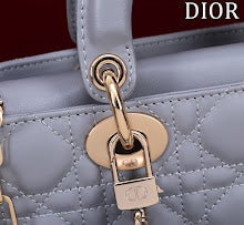 Luxury Signature Top Handle Bag - Elegant Women's Designer Handbag - NM7297