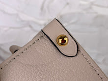 Premium Signature Crossbody - Chic Women's Luxury Designer Bag - NM4948