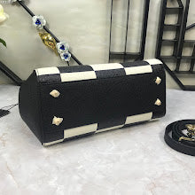 Chic Women's Designer Tote - Luxury Premium Handbag Style - NM6723