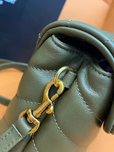Chic Women's Designer Tote - Luxury Premium Handbag Style - NM3188