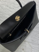 Chic Designer Tote Handbag - Luxury Premium Women's Fashion Bag - NM7418