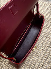 Premium Leather Crossbody Bag - Elegant Women's Designer Handbag - NM3619