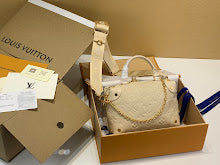 Designer Monogram Crossbody - Luxury Women's Premium Fashion Bag - NM4150