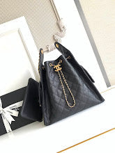 New Luxury Iconic Crossbody Bag - Women's Elegant Designer Fashion - NM6000