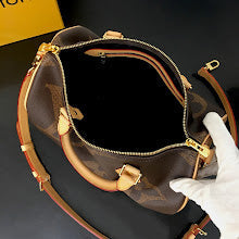 Premium Signature Shoulder Bag - Chic Women's Luxury Designer - NM4641