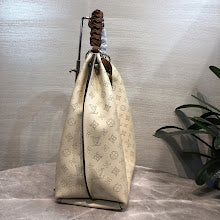 Premium Signature Crossbody - Chic Women's Luxury Designer Bag - NM4276