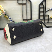 Chic Women's Crossbody Handbag - Luxury Premium Designer Style - NM7119