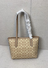 New Chic Designer Shoulder Handbag - Premium Luxury Women's Style - NM6525