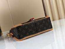 Designer Iconic Tote Handbag - Premium Luxury Women's Fashion - NM4812