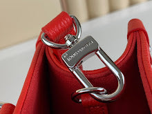 Premium Leather Crossbody Bag - Elegant Women's Designer Handbag - NM4622