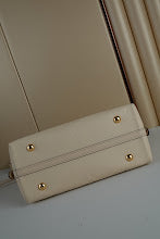 Chic Women's Satchel Handbag - Luxury Premium Designer Style - NM4680