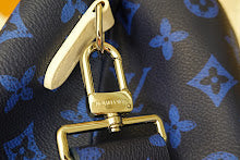 Luxury Iconic Crossbody Bag - Women's Elegant Designer Fashion - NM4762