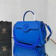 Chic Women's Designer Tote - Luxury Premium Handbag Style - NM3080