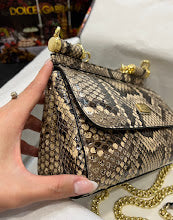 Premium Leather Crossbody Bag - Elegant Women's Designer Handbag - NM7249