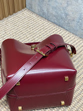 Chic Women's Shoulder Handbag - Luxury Premium Designer Style - NM3635