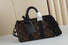 Chic Women's Crossbody Handbag - Luxury Premium Designer Style - NM4702
