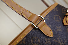 Luxury Canvas Tote Bag - Women's Designer Premium Fashion - NM4328