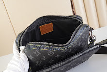 Chic Designer Satchel Bag - Luxury Women's Top Handle Handbag - NM4664