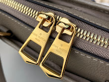 Premium Women's Shoulder Bag - Designer Luxury Fashion Accessory - NM4537