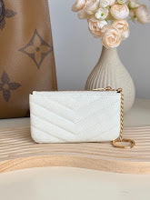 Premium Leather Crossbody Bag - Elegant Women's Designer Handbag - NM3542