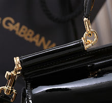 Luxury Monogram Shoulder Bag - Women's Elegant Designer Fashion - NM6957