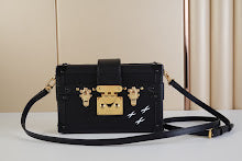 Designer Iconic Tote Handbag - Premium Luxury Women's Fashion - NM4973