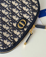 Luxury Monogram Shoulder Bag - Women's Elegant Designer Fashion - NM7356