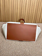 Premium Women's Crossbody Bag - Luxury Designer Fashion Accessory - NM3656