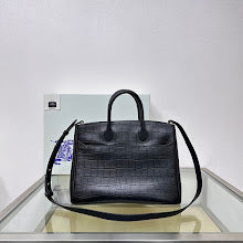 New Premium Leather Crossbody Bag - Elegant Women's Designer Handbag - NM5859