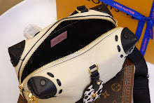 Luxury Monogram Shoulder Bag - Women's Elegant Designer Fashion - NM5087