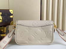 Premium Women's Shoulder Bag - Designer Luxury Fashion Accessory - NM4637