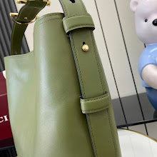 Premium Women's Crossbody Bag - Luxury Designer Fashion Accessory - NM3856