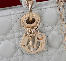 Chic Designer Tote Handbag - Luxury Premium Women's Fashion Bag - NM7366