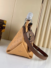 Premium Women's Tote Bag - Luxury Designer Fashion Handbag - NM4168