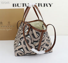 Premium Women's Shoulder Bag - Designer Luxury Fashion Accessory - NM5533