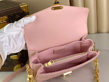 Luxury Signature Top Handle Bag - Elegant Women's Designer Handbag - NM4535