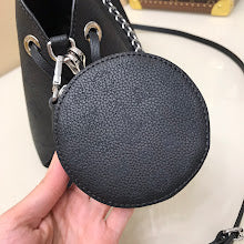 Chic Women's Designer Tote - Luxury Premium Handbag Style - NM4113