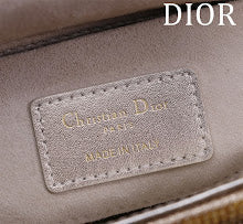 Chic Women's Crossbody Handbag - Luxury Premium Designer Style - NM7598